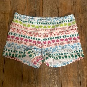 Fleo Christmas shorts